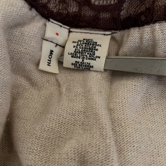 Moth Lace Shrug/sweater/jacket with Cream Underlay - Picture 4 of 5